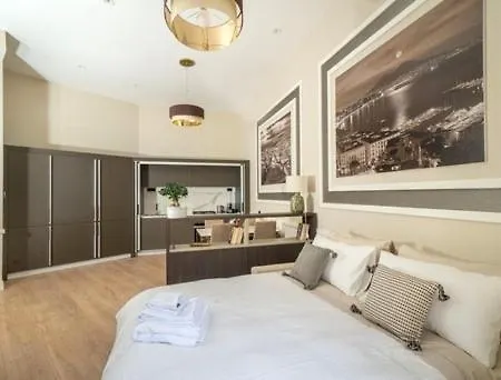 Piazza Luxury Nel Cuore Di Apartment *