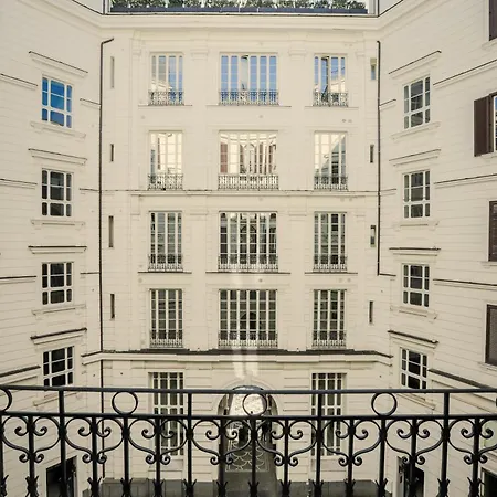 Piazza Luxury Nel Cuore Di ナポリ